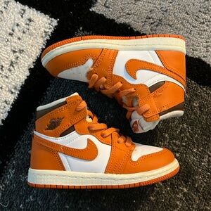 Air Jordan 1 (starfish)